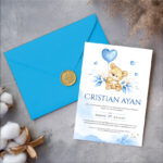 Invitație botez cu plic și sigiliu de ceară, MiniMini, "Ursuleț cu balon albastru"